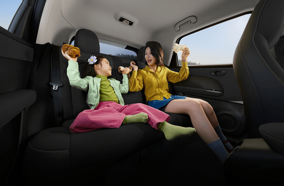 Spacious second-row that fits tall passengers